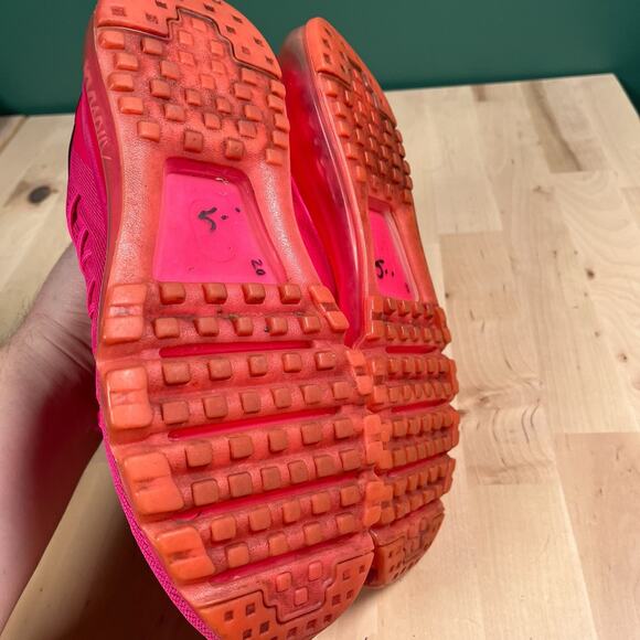 Nike Air Max 2015 Women’s Size 8 Triple Hot Pink Athletic Running Shoes Swoosh - Picture 6 of 8